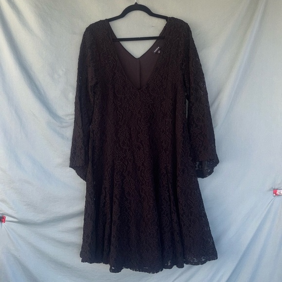 EUC Torrid Mini Lace Bell Trapeze Dress Black Size 1 {14-16} - Picture 1 of 8